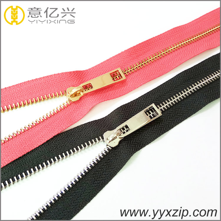 Clothing custom shiny gold and silver zipper manufacturer long chain roll metal