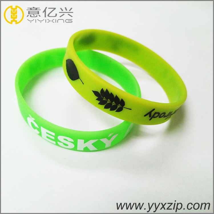 Guangzhou factory crafts wrist band / silicon bracelet wholesale / custom